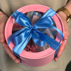 Бокс розовый круглый