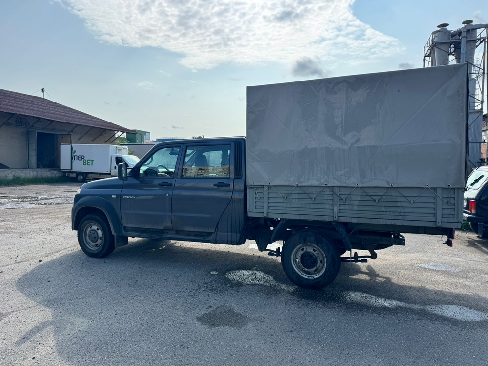 UAZ Profi 236324 (Борт/Тент, Бензиновый, 2,7 л, 150 л.с.)