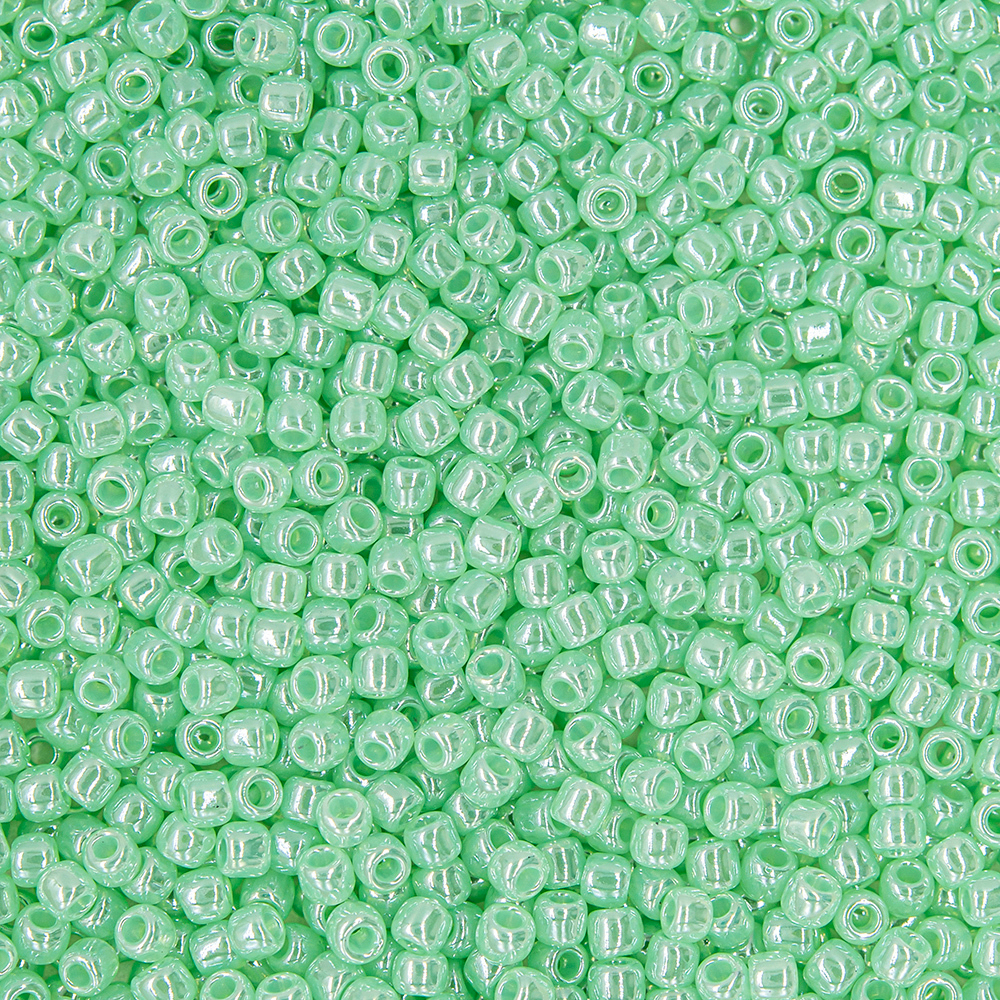 Японский бисер TOHO Round 11/0 (№144), жемчужный глянцевый