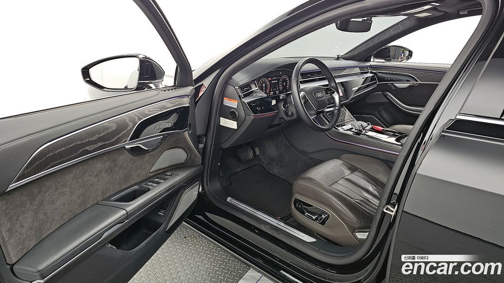 Audi A8 (D5) 60 TFSI Quattro LWB (06.2021)