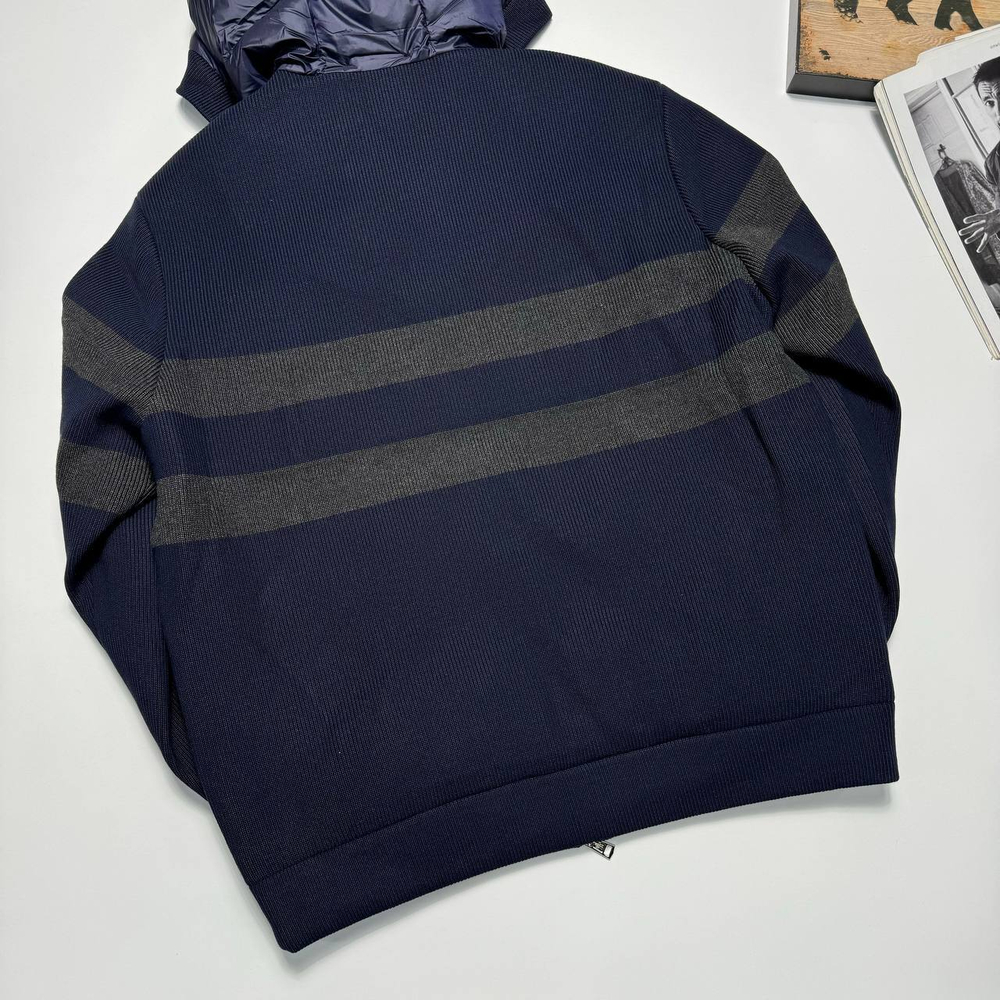 Пуховик Moncler