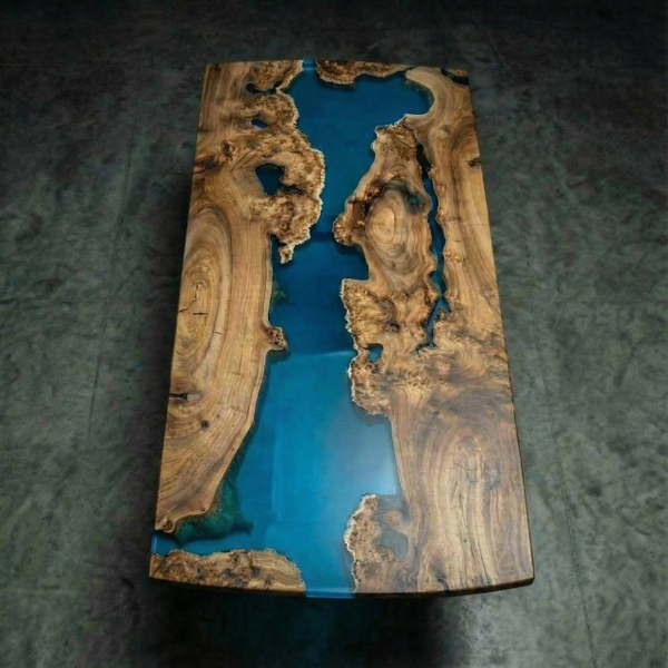 Каповый карагач с эпоксидной смолой