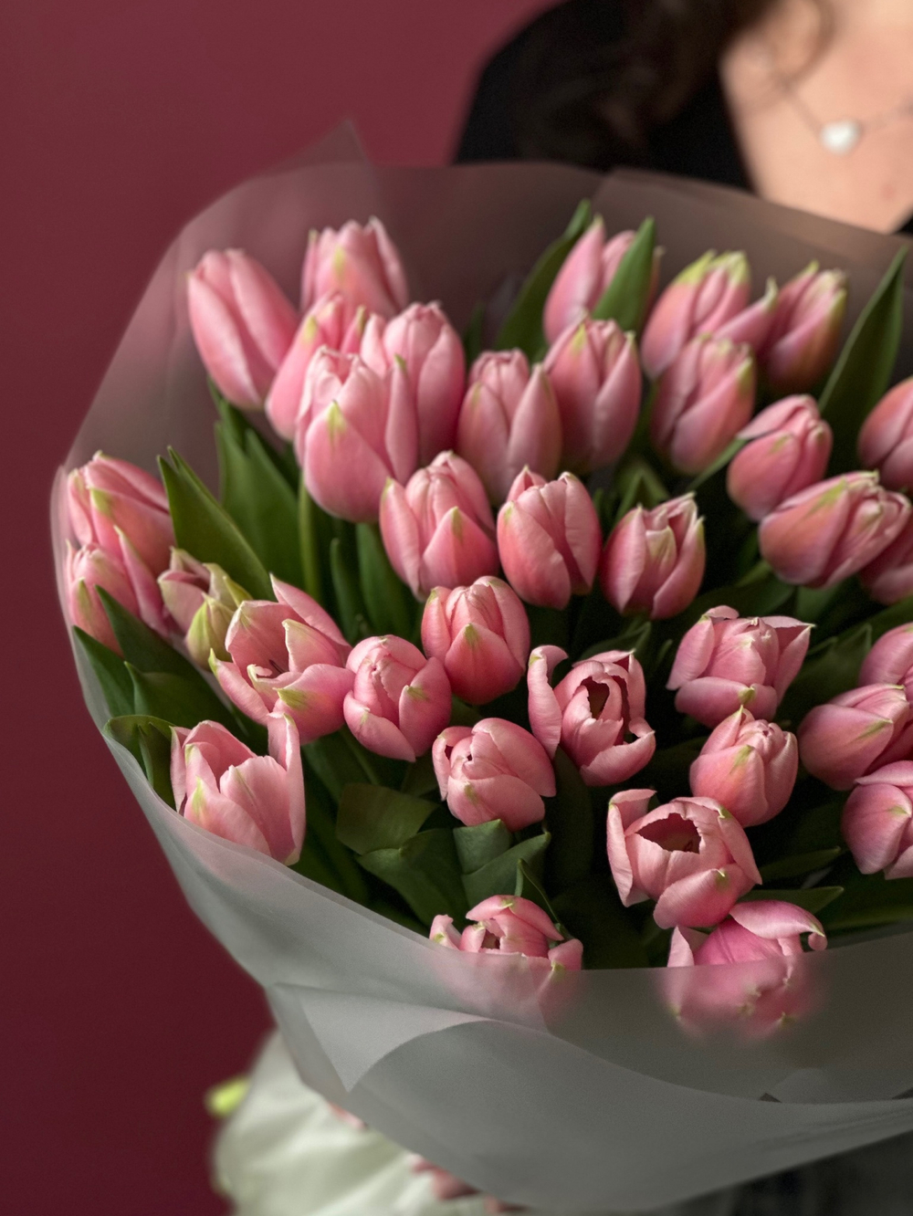 Букет розовых гладких тюльпанов