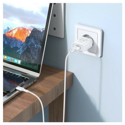Сетевое зарядное устройство  1USB Borofone BA68A, Glacier, с кабелем микро USB, 5V/2.1A белое