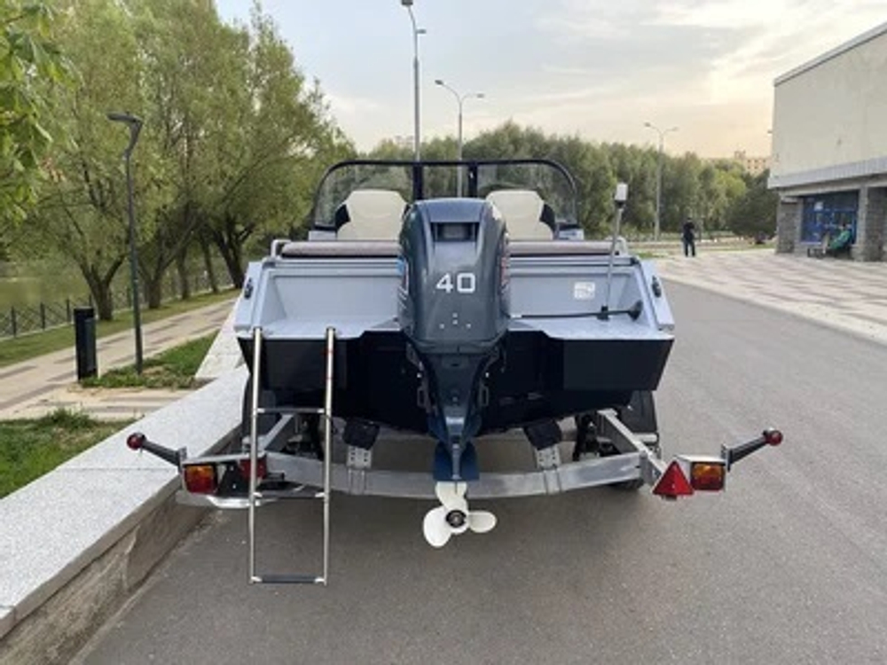 Комплект Алюминиевая лодка (катер) Mikatsu (Микатсу) 470 (Z43) Premium + мотор Yamaha F60FETL