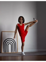 Спортивный костюм для девочки в сад