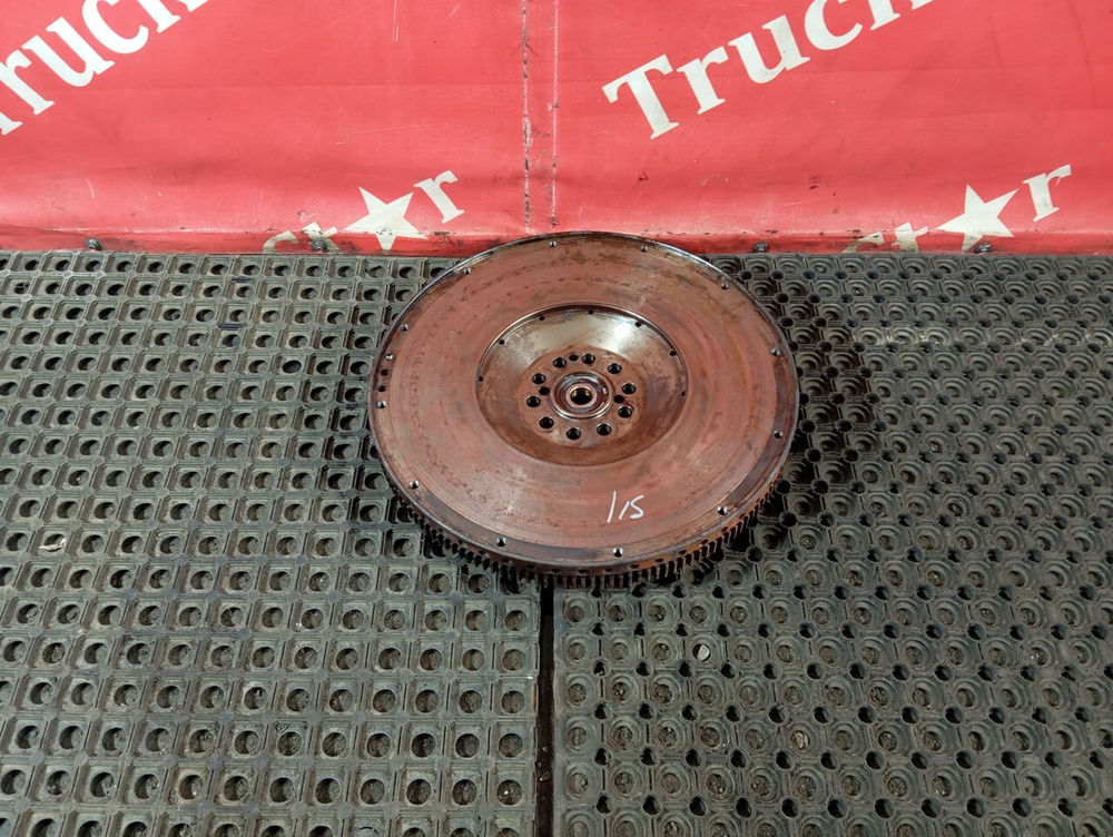 Маховик двигателя