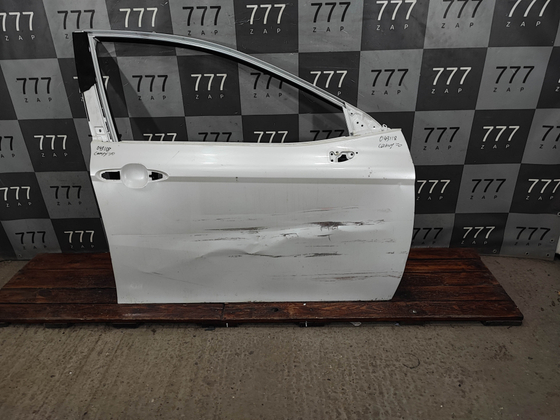 Дверь передняя правая Toyota Camry (XV70) 17-нв Б/У Оригинал 6700106290