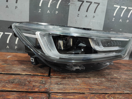 Фара правая LED Chery Tiggo 8 Pro Max 22-нв Б/У Оригинал 605000354AB