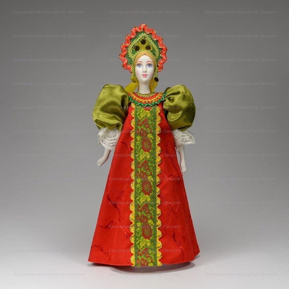Сувенирная кукла в маленьком кокошнике