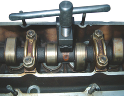 Приспособление для установки регулировочных шайб клапанов (VOLVO OPEL) JTC