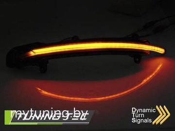 Повторители указателей поворота в зеркала для Audi Q5 / Q7 светодиодные динамические темные