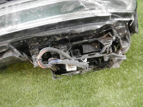 Битая Фара левая Genesis G80 (2020-н.в.) LED