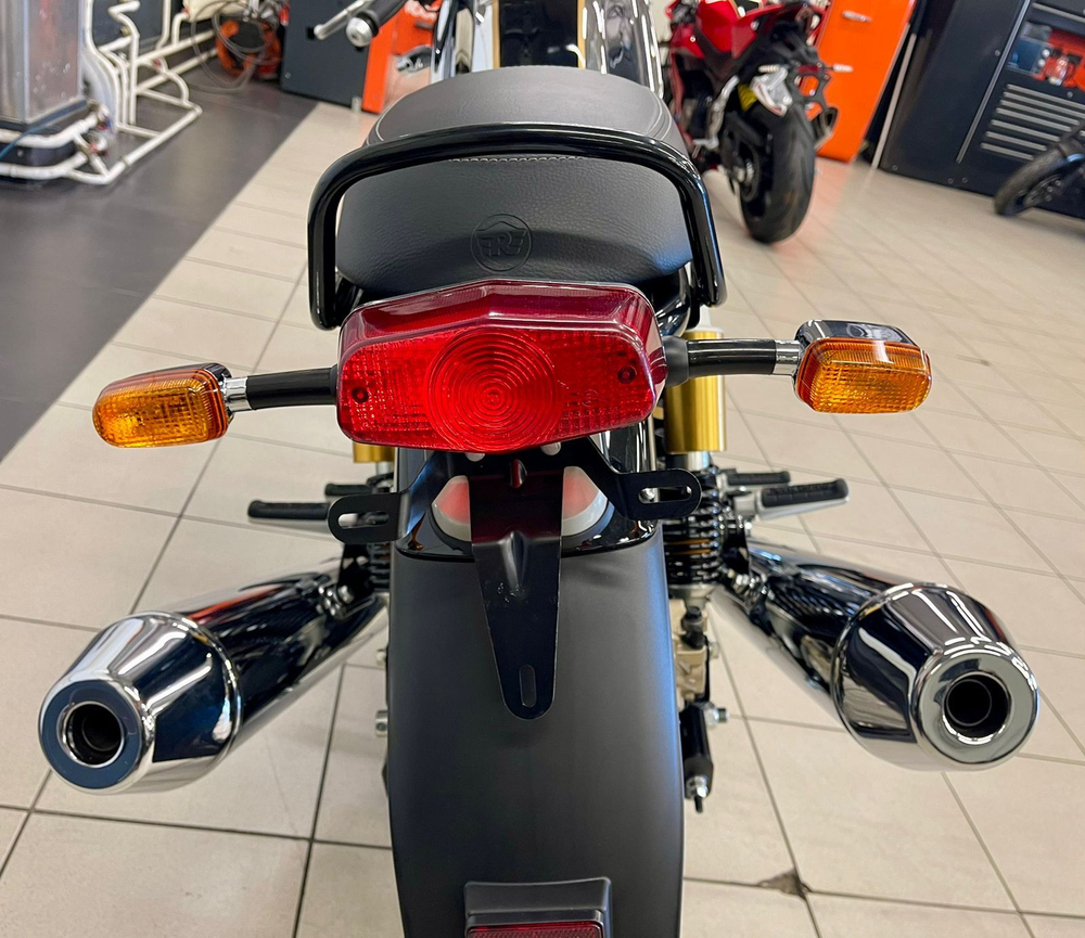 Royal Enfield 650 CONTINENTAL GT (MR Clean)