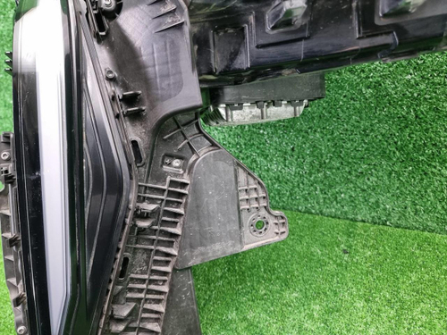 Фара правая Geely Atlas 2 (2023-н.в.) LED