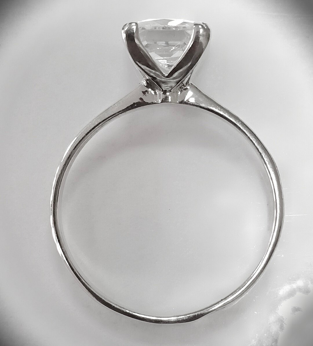 Ювелирное кольцо Эстерелла