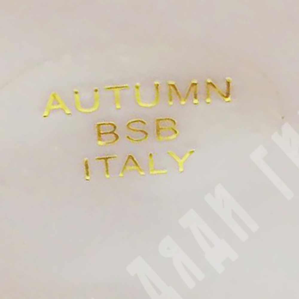 Дама с зонтиком. Фарфор, бисквитный фарфор, роспись ручная золотом. Италия, Autumn BSB. ХХ век