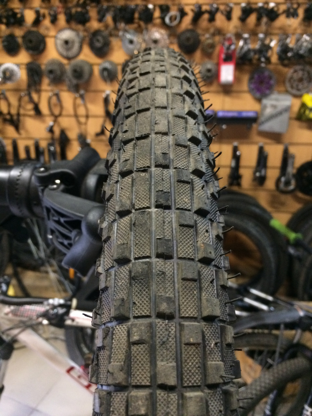 Заднее колесо Weinmann Shimano Deore 10x135