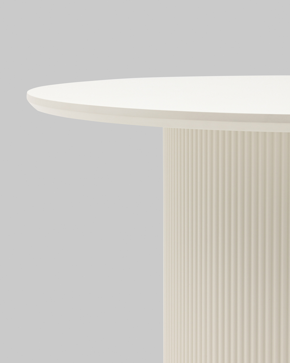 Стол обеденный Ballet 100*75 молочный