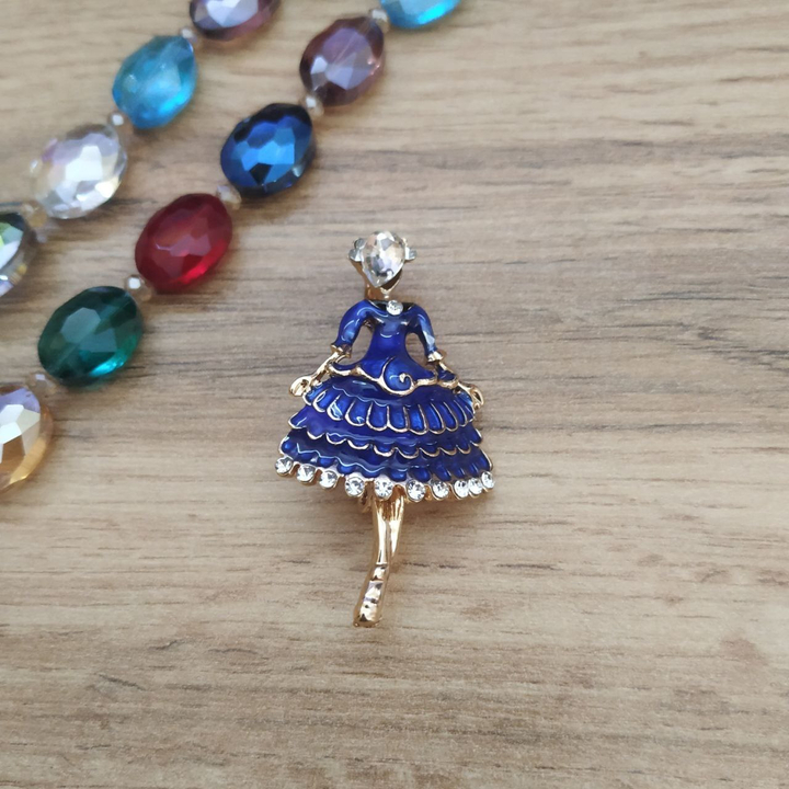 Брошь Балерина с кристаллом в синем платье эмаль цветная металл золотистый