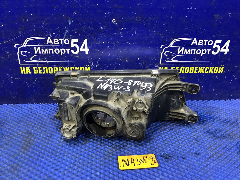 Фара передняя левая MITSUBISHI CHARIOT 1994