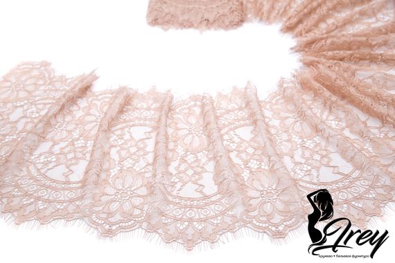 01-39 Кружево шантильи 20 см, кофе с молоком