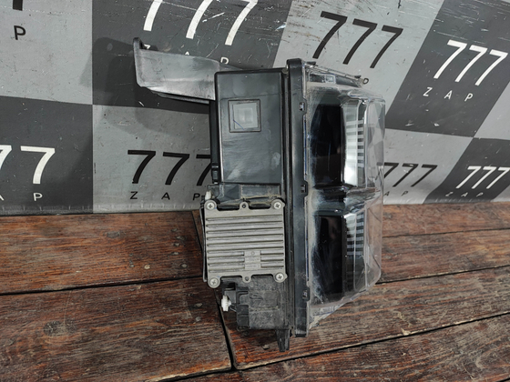 Фара правая LED Jaecoo J7 23-нв Б/У Оригинал 605000779AA