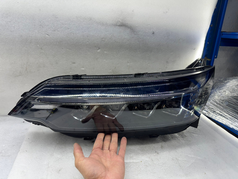 Блок светодиодных фар LED на Skyworth EV6 2021-2022 оригинал