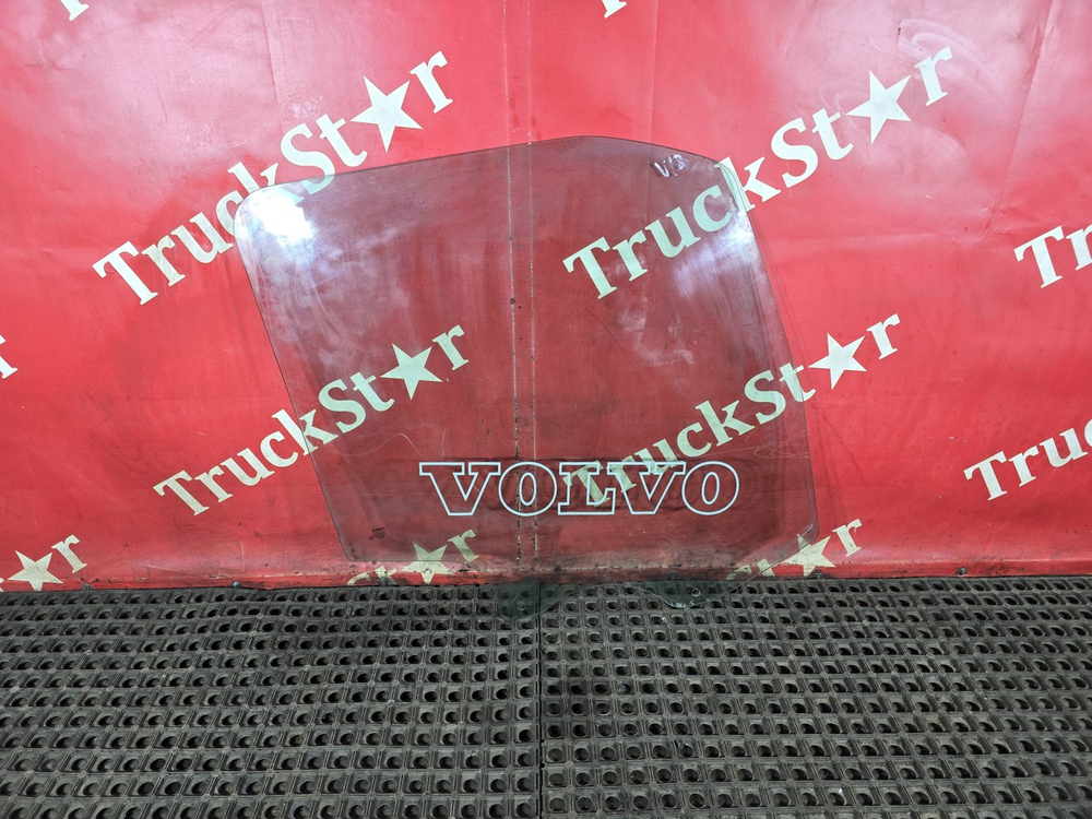 Стекло двери правой