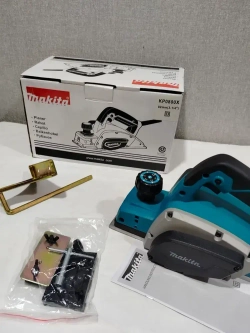 Электрорубанок Макита КР0800