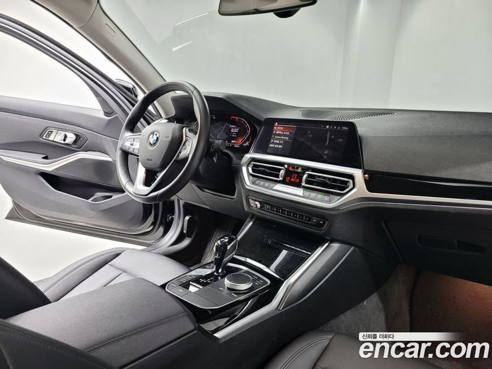 BMW 3 Series (G20) 320i (01.2021)