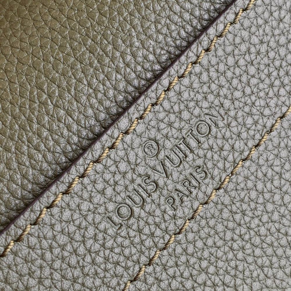 Louis Vuitton Lockme Chain Bag
