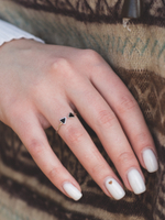 Кольцо ТРЕУГОЛЬНИКИ, черный перламутр/серебро