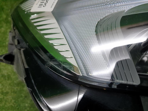 Фара правая Volvo XC60 2 (2017-2021) LED