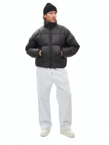 Короткий черный пуховик Mosco B2