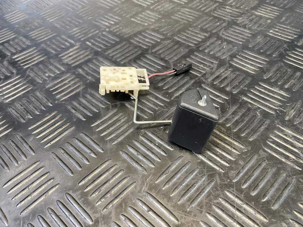 Датчик уровня топлива Yamaha FJR1300A RP13A 2010