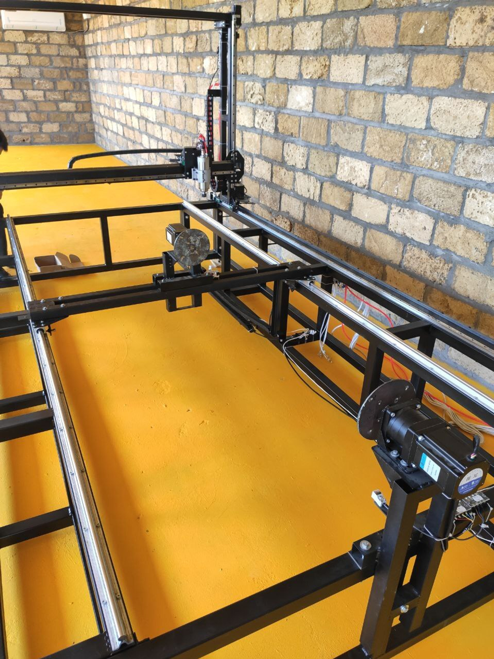 Фрезерный ЧПУ станок Grizli Promaster для обработки пенопласта с поворотной осью