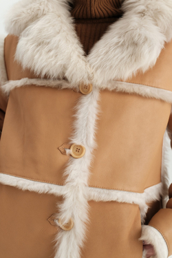 Двусторонняя бежевая шуба-дублёнка