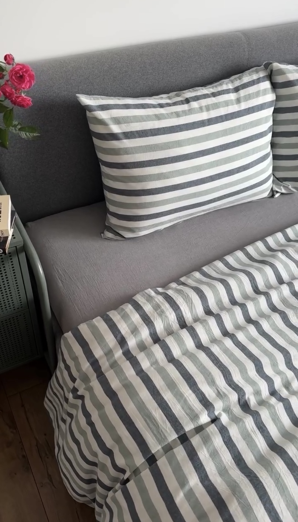 КПБ Евро с простыней на рез. 180х200 ВАРЕНЫЙ ХЛОПОК "Мята широкая полоса"