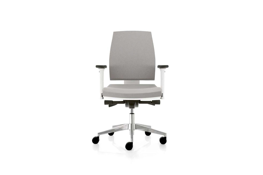 Klass операторское кресло на пятилучие