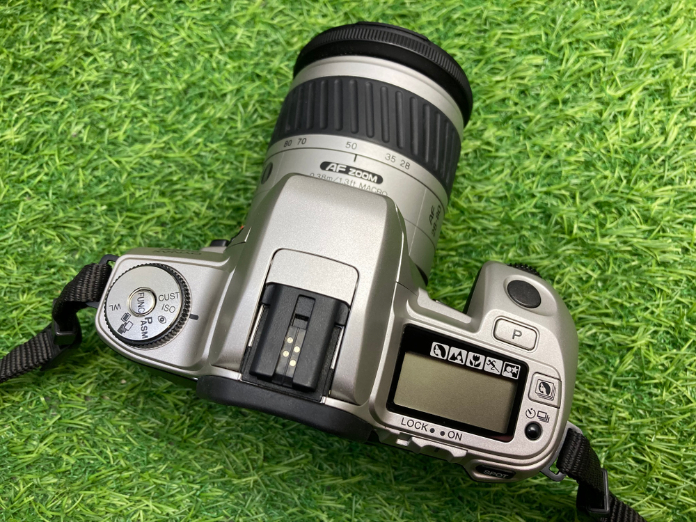 Minolta 505si kit AF Zoom 28-80mm 3.5-5.6 Macro