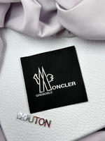 Бирка Монкл черная квадратная