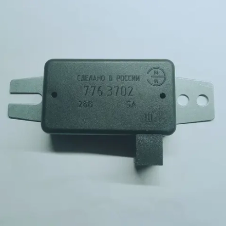 Регулятор напряжения КАМАЗ 28В 5А 776.3702