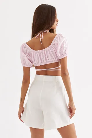 Топ со сборкой и завязками из шитья пудрового цвета