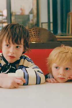 ZARA ТОЛСТОВКА В ПОЛОСКУ, СВЕТЛО-ЖЕЛТЫЙ