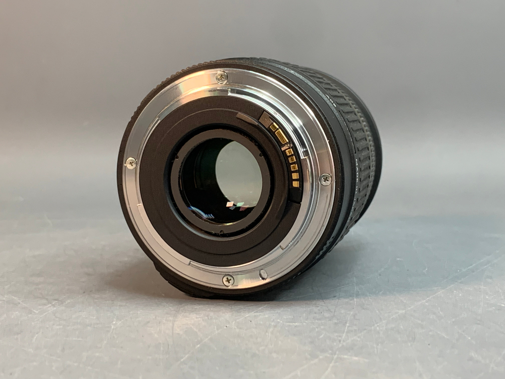 Tamron 28-75mm 2.8 Canon EF