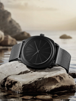 Классические кварцевые часы Black Hole, монохром