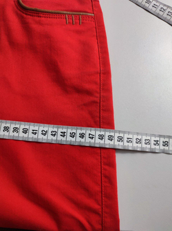 Брюки яркого цвета 46 размер