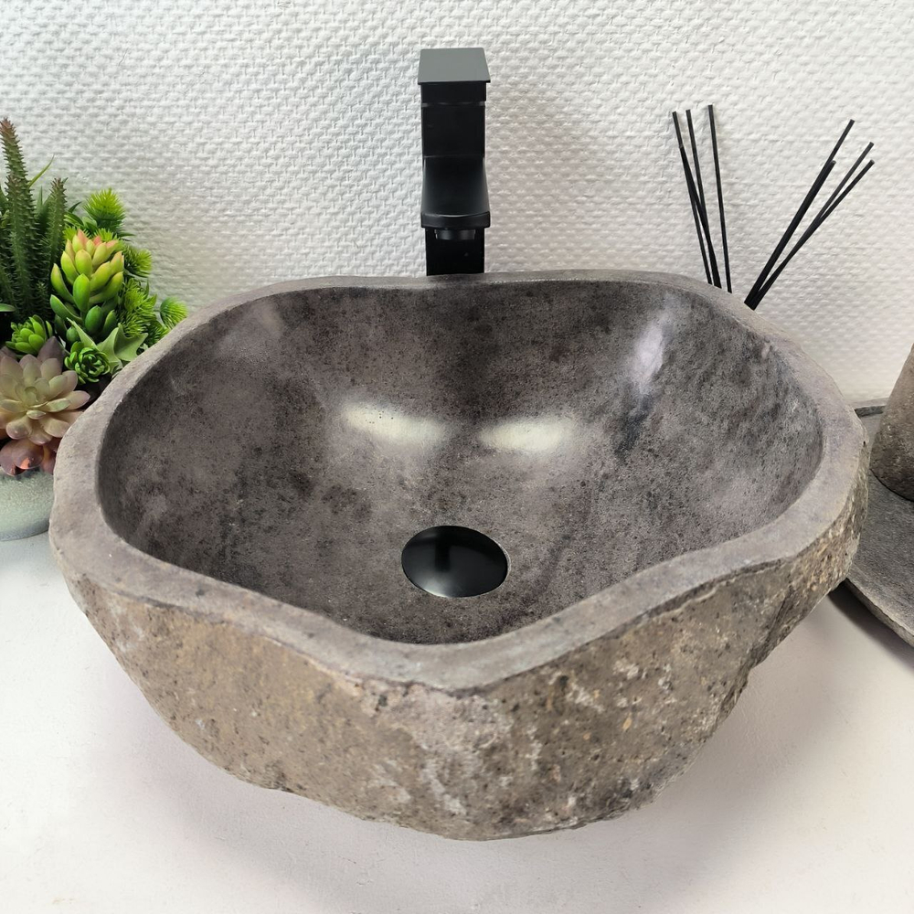 Раковина из речного камня RS-63621 (41*40*16) 0122
