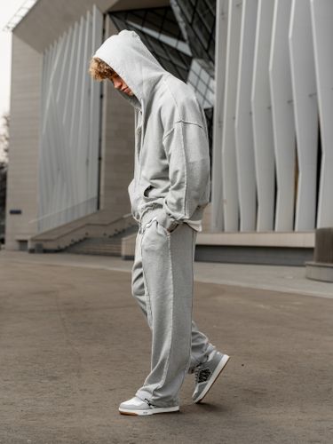 Серые спортивные брюки The Puh